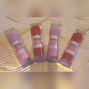 Sassy + Chic Makeup Powder Brush - Pink and Red Soft Bristles - Pack Of 4